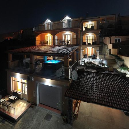 Apartments Lucia Senj 1 Kültér fotó