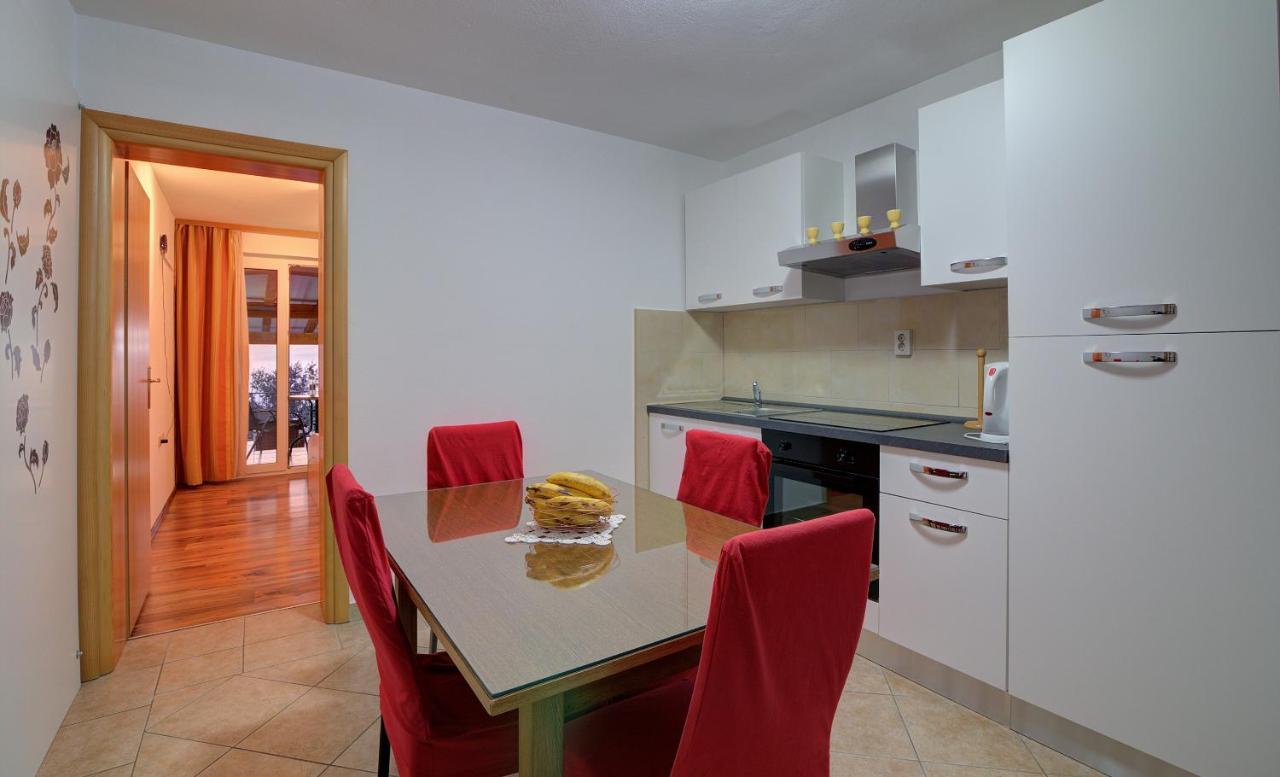 Apartments Lucia Senj 1 Kültér fotó