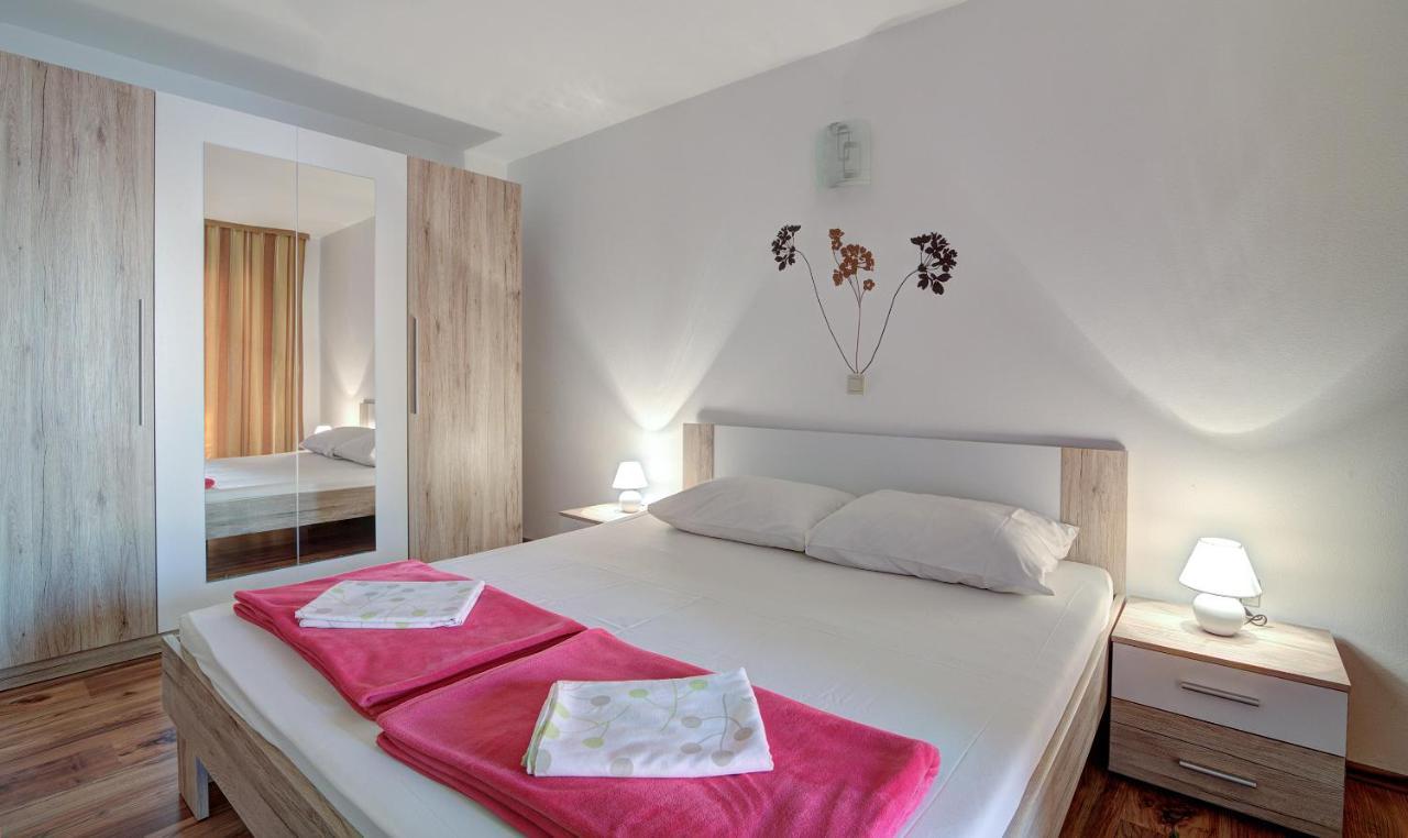 Apartments Lucia Senj 1 Kültér fotó